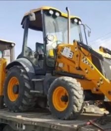 صورة اعلان : بكلينات جي سي بي تريلات شيولات للايجار بكلين باكلودر حفار