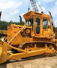 صورة اعلان : بلدوزرات للأيجار كوماتسو 155