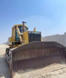 صورة اعلان : بلدوزرات الايجار اليومي وشهري في أنحاء المملكة