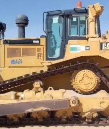 صورة اعلان : سواق بلدوزر يوجد رخصه ارامكو
