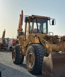 صورة اعلان : شيول كتربلر 950E نظيف موديل 89