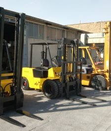 صورة اعلان : فوركلفت للايجار في الرياض