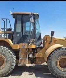 صورة اعلان : معدات للايجار اليوم او الشهري بوكلن كريدر رصاصة