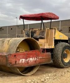 صورة اعلان : تأجير جميع المعدات الثقيلة في جميع انحاء المملكة