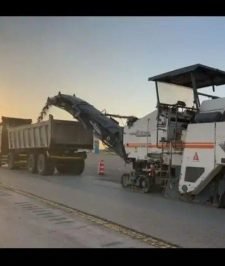 صورة اعلان : قشاطة اسفلت وفرد وتنفيذ وتوريد اسفلت جديد ومقشور