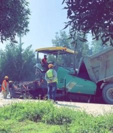 صورة اعلان : ايجار فرادة اسفلت قشاطة اسفلت رش ام سي ون