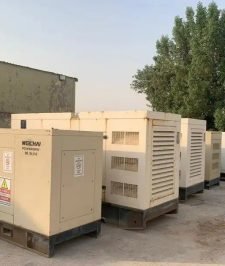 صورة اعلان : مولدات كهربائيه جنريتر مولد ديزل اعمدة اناره تورلايت