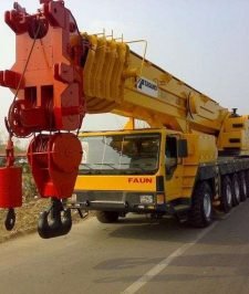 صورة اعلان : Monthly Crane Rental Contracts | Best Rates in Saudi Arabia