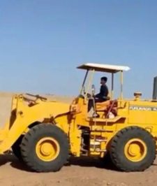 صورة اعلان : بوكلينات للايجار حفارات للايجار