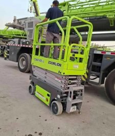 صورة اعلان : تأجير مقصيه سقائل كهربائية سيزر و رافعه شوكيه و بوكلين حفار