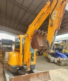 صورة اعلان : حفار هيونداي 2018 بوكلين 3.5طن ربل