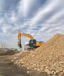 صورة اعلان : بوكلين ايجار حفار وبكت