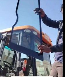 صورة اعلان : زجاج معدات بكلينات شيولات بوبكات حفارات