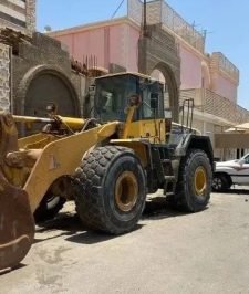 صورة اعلان : قلابات سكس تريلات شيولات بوكلينات للايجار