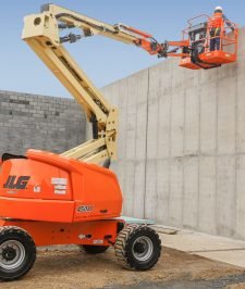 صورة اعلان : Boom lift telescope rental  Riyadh Jeddah