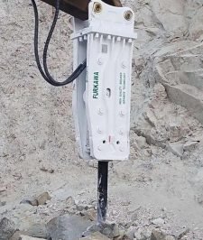 صورة اعلان : شاكوش – دقاق- حفار