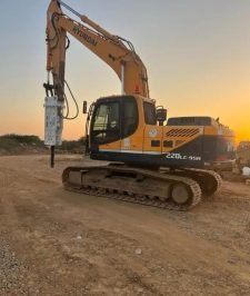 صورة اعلان : بوكلين للإيجار حفارات