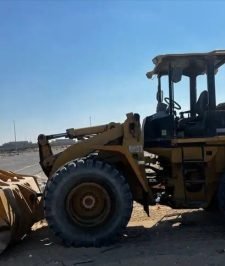 صورة اعلان : حفارات بكلينات وشيولات الشهري او اليومي