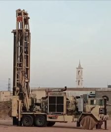 صورة اعلان : حفار آبار امريكي حديث