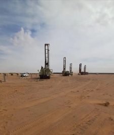 صورة اعلان : حفار ابار ارتوازيه حفار امريكي