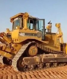 صورة اعلان : بلدوزر كتر دي ات ار 8