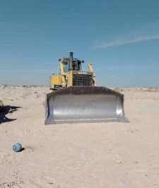 صورة اعلان : بلدوزرات للإيجار والمقاولات حفريات تسويه مزارع الشرقيه