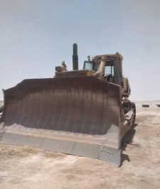 صورة اعلان : بلدوزر