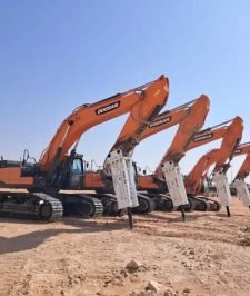 صورة اعلان : بكلينات حفارات دقاقات