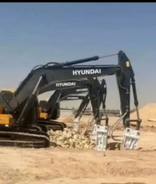 صورة اعلان : بوكلينات للايجار 2025 Excavators for rent