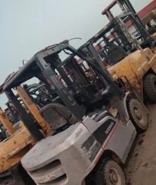 صورة اعلان : سيزرلفت مان لفت للايجار رافعات شوكية للايجار