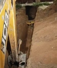 صورة اعلان : جي سي بي الايجار يومي حفر قواعد حفر شجر رقم الجوال 0531