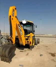 صورة اعلان : جي سي بي حفار عرجاء اللإيجار قطوعه يومي اوالهشري