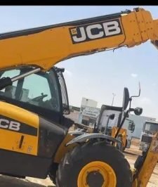 صورة اعلان : رافعه جي سي بي تلسكوبية للإيجار