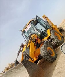 صورة اعلان : جي سي بي للايجار موديل 2024