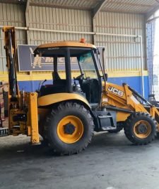 صورة اعلان : جي سي بي للايجار عنيزة المذنب بريدة ومحولها