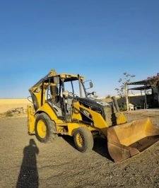 صورة اعلان : باكهولودر عرجاء جي سي بي كتر بلر 2009