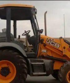 صورة اعلان : جي سي بي للايجار