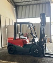 صورة اعلان : رافعات شوكية جديدة