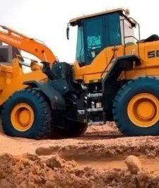 صورة اعلان : موجود سواق شيول وبوبكات وجي سي بي