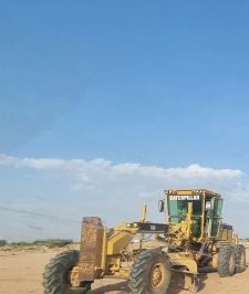 صورة اعلان : للايجار شيول بوكلين بلدوزر قريدر رصاصة قلابات