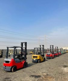 صورة اعلان : رافعات تويوتا