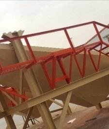 صورة اعلان : غربال كسارة طبقتين