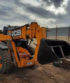 صورة اعلان : رافعات لإيجار