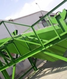 صورة اعلان : كسارة غربال متحرك