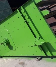 صورة اعلان : غربال كسارة جديد