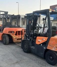 صورة اعلان : رافعه شوكيه لايجار