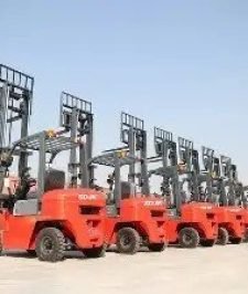 صورة اعلان : رافعات شوكية للإيجار