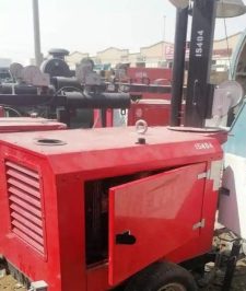 صورة اعلان : لتاجير مولدات وكشافات generator and tower light Air compres