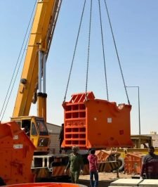 صورة اعلان : دقاق كساره حجر 120 90 ( صفاق