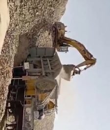 صورة اعلان : كسارات للإيجار